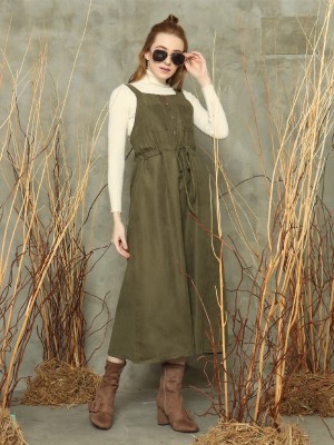 Waist-tie sleeveless dress