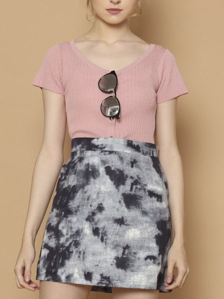 Low Neck Kntted Top